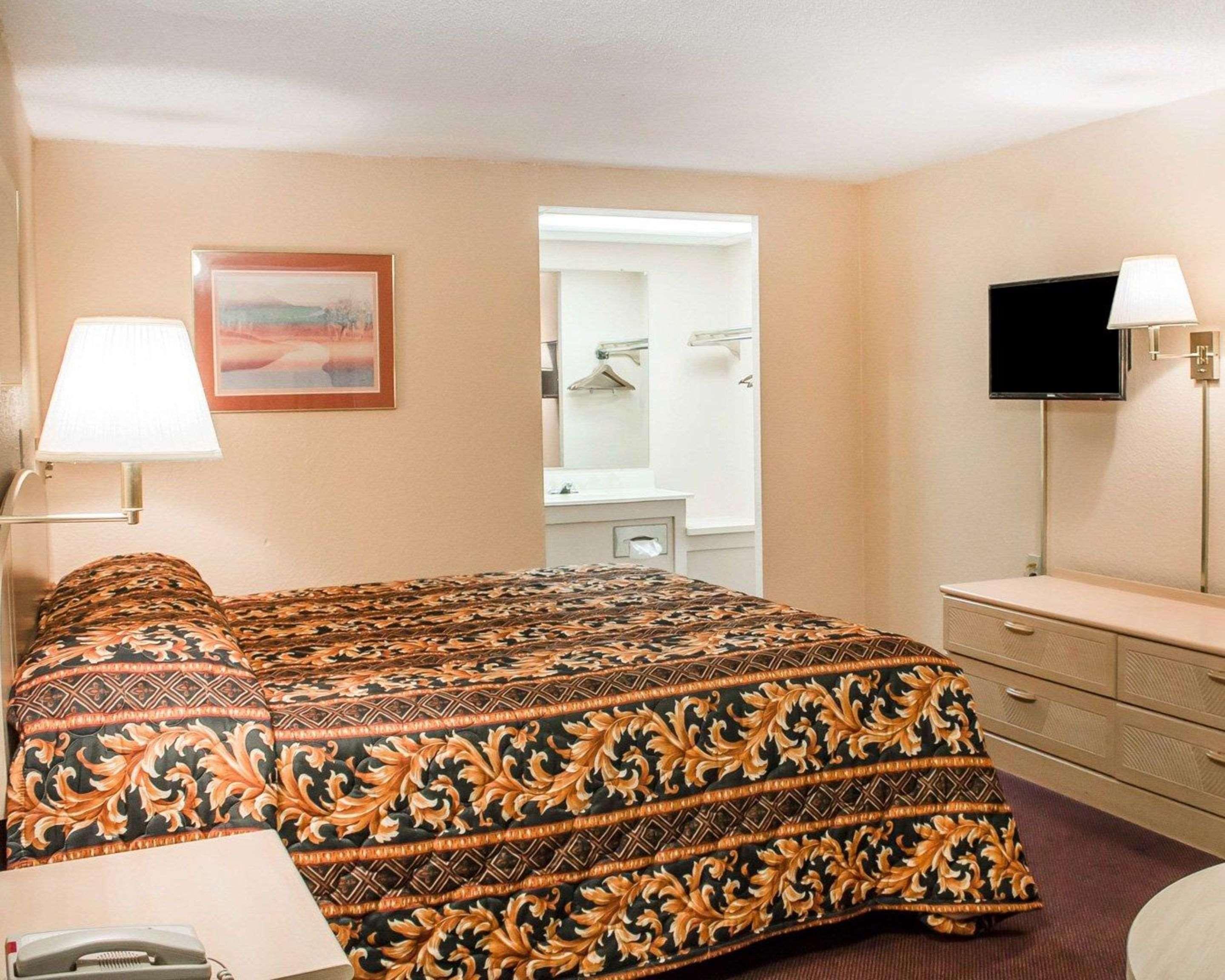 Rodeway Inn Findlay Kültér fotó